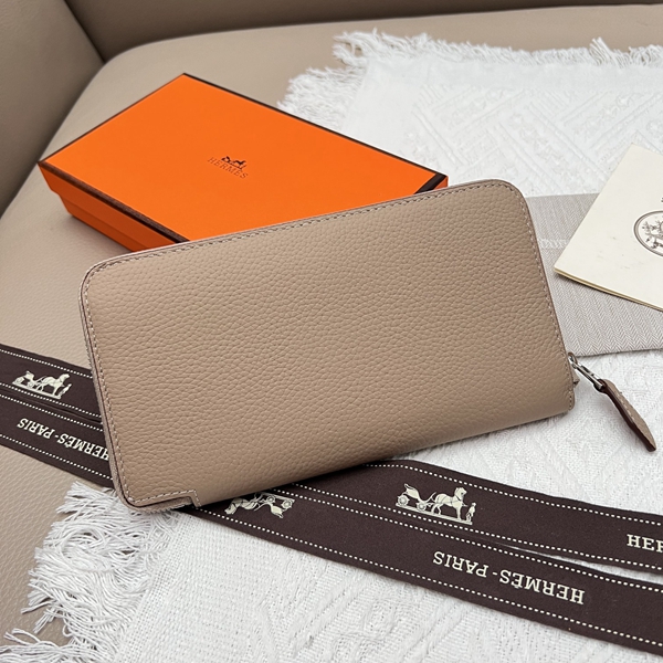 エルメス財布コピー背面デザイン